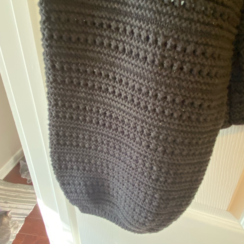 Gap Textured Button Front Cardigan - Picture 3 of 4